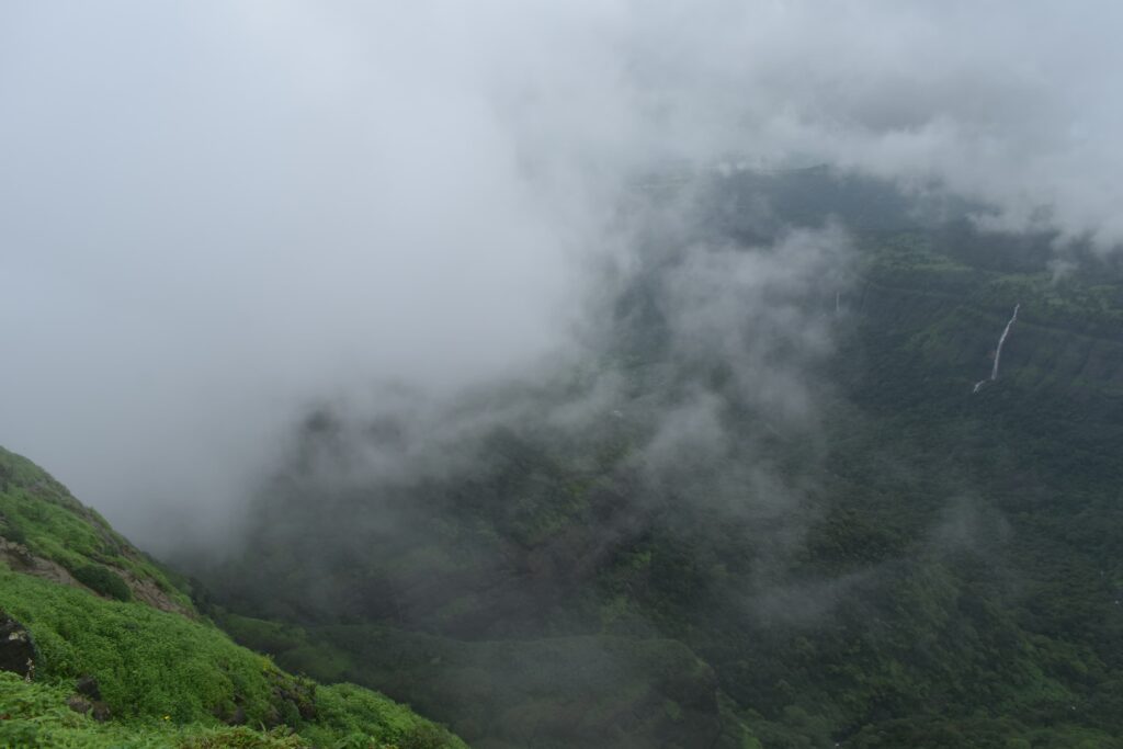 clouds at tiger hill